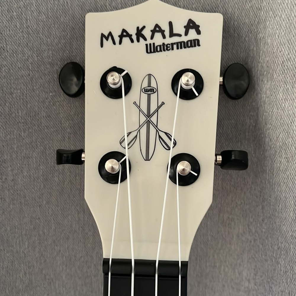 Custom Ukulele - Picture 4 of 6